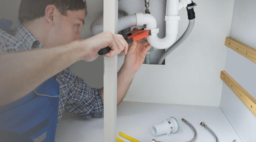 Local tankless water heater installation in Washburn, IL